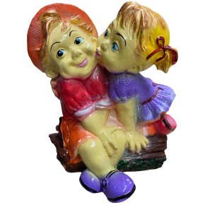 Декоративная фигура Мальчик с девочкой на пне 35 см 45588