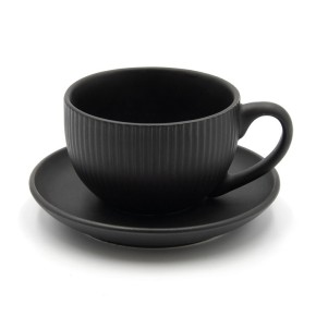 Чашка чайна Milika DecagonBlack 250 мл з блюдцем (M0430-CHB250-2B)