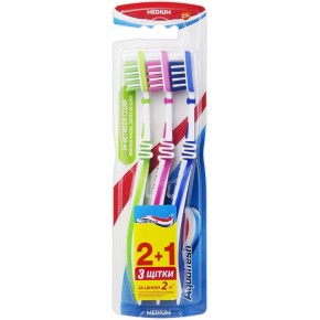 Зубна щітка Aguafresh In-Between Clean 3 штуки