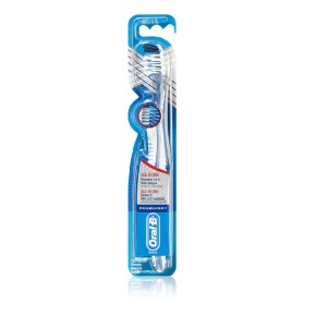 Зубная щетка Oral-B Pro-Expert Все в одном 35 мягкая