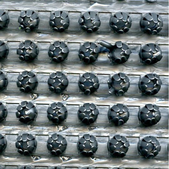 Щетинистое покрытие Door Mat 25 Metallic Grey (METGRY-02) Металлик серый (15 м.п.)